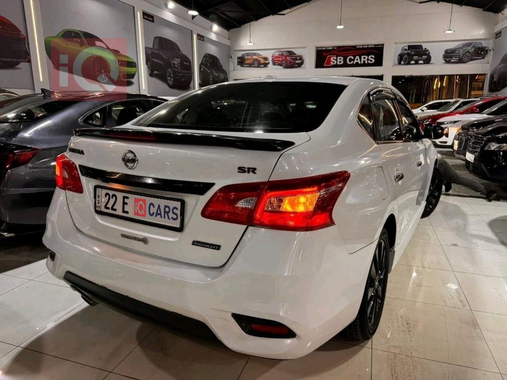 نيسان سنترا